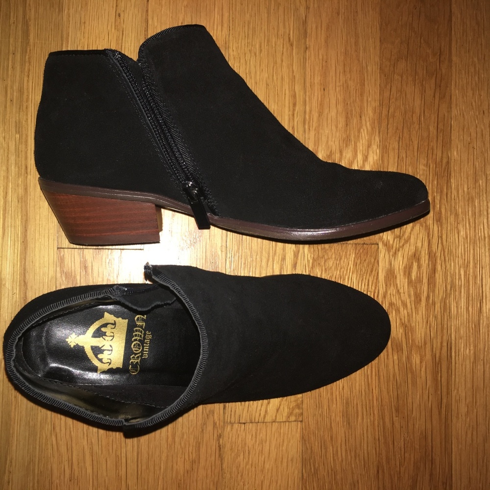 Tabitha Small Black Bootie - Picture 4 of 4